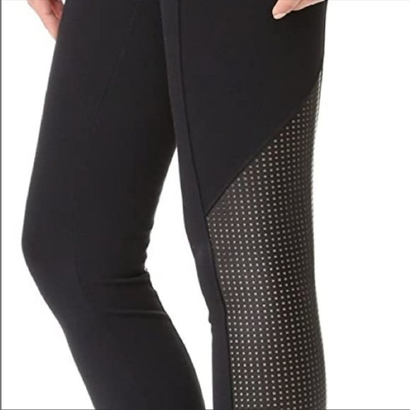 SPANX Perforated Panel high waist Legging in Very Black XS - Picture 10 of 16